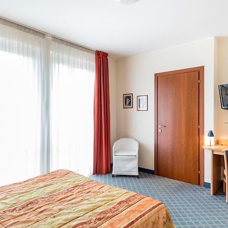 Hotel San Vito Bardolino Bagian luar foto