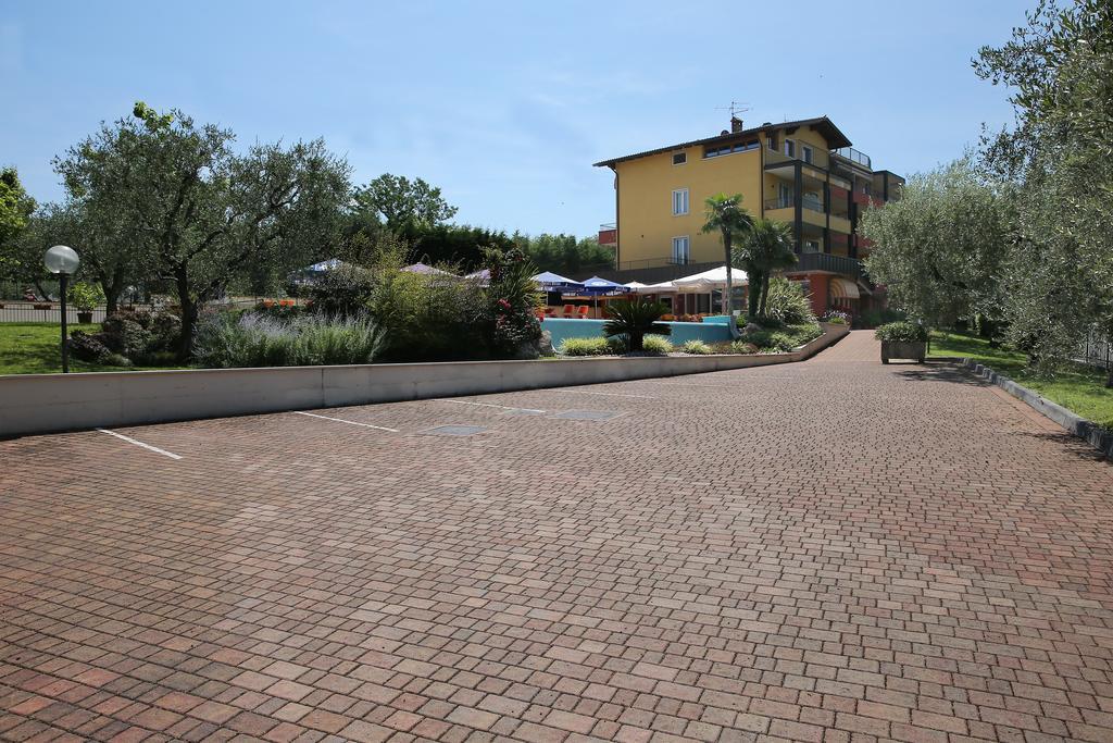 Hotel San Vito Bardolino Bagian luar foto