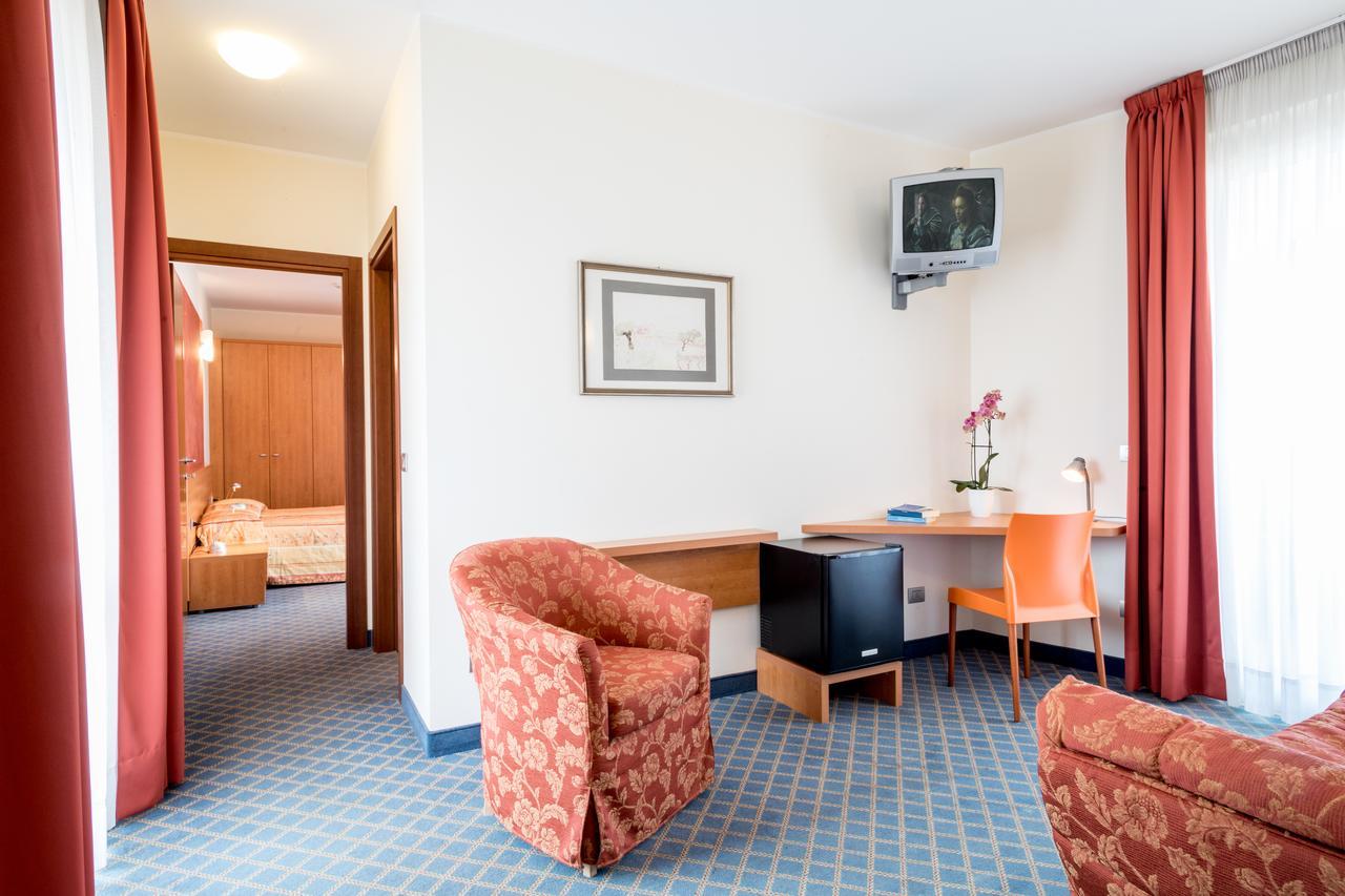 Hotel San Vito Bardolino Bagian luar foto