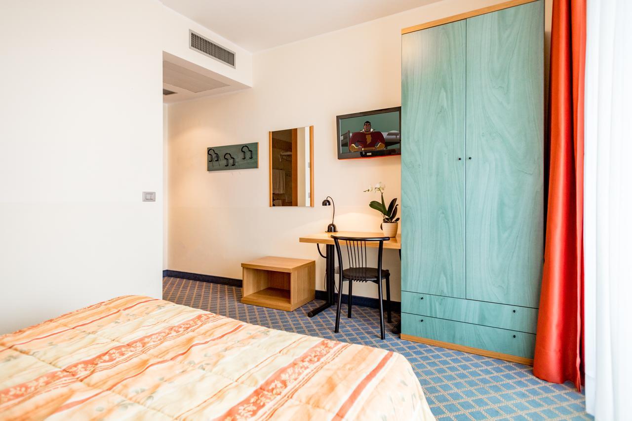 Hotel San Vito Bardolino Bagian luar foto