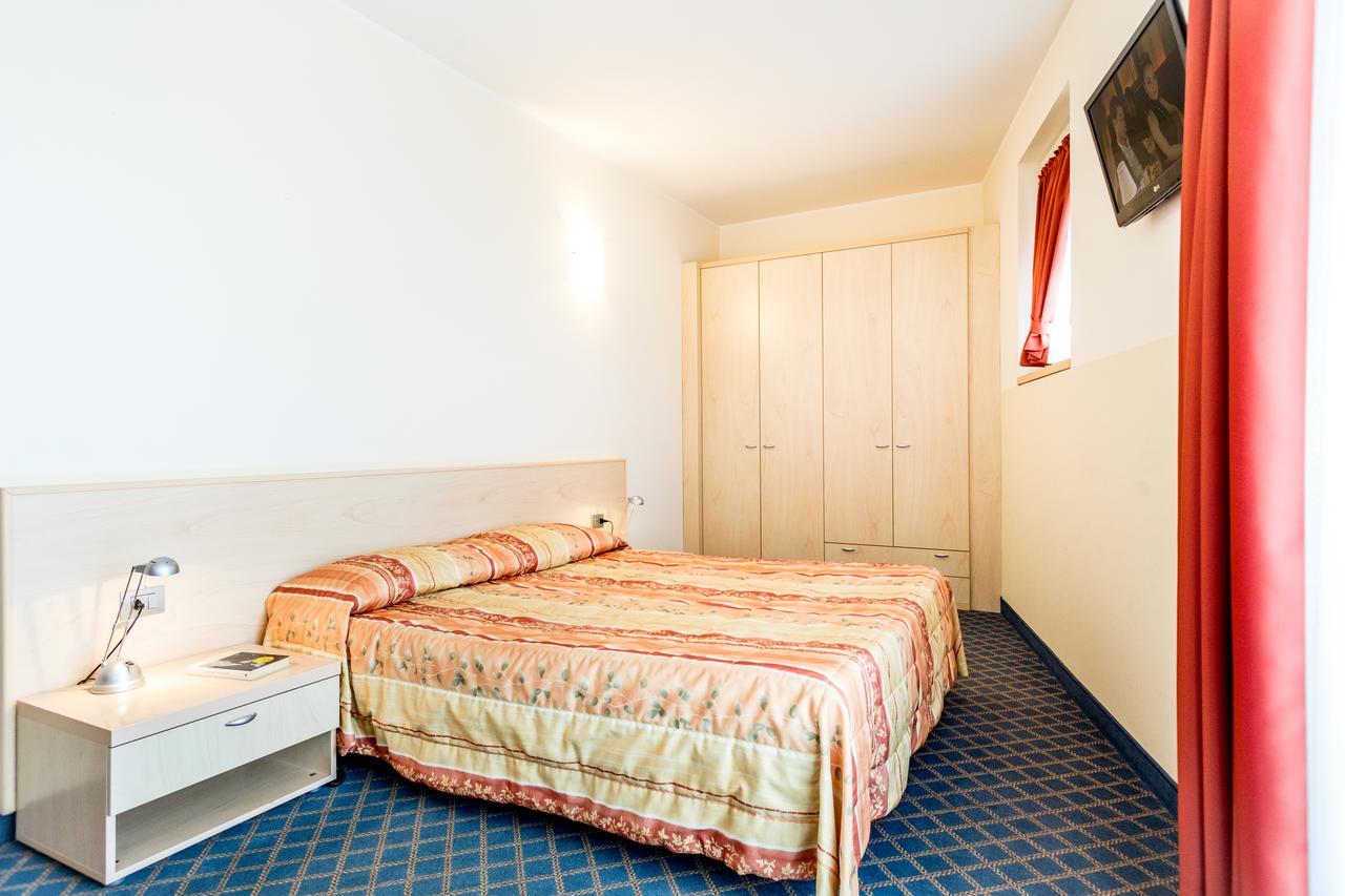 Hotel San Vito Bardolino Bagian luar foto